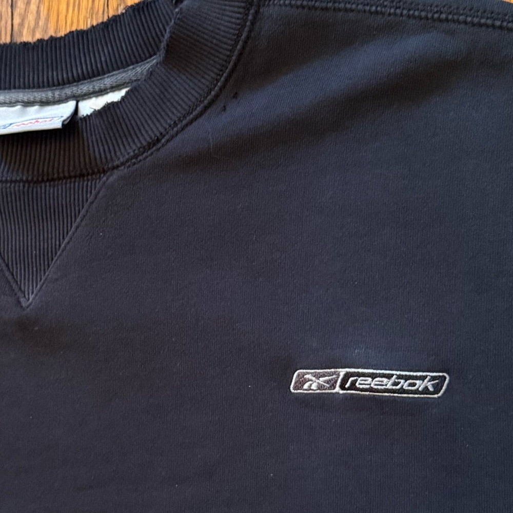 Y2K Distressed Reebok Vintage Crewneck Sweater - Picture 2 of 13